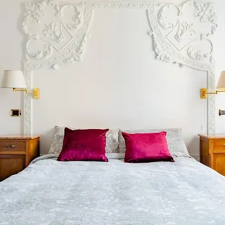 Trastevere White Appartement *